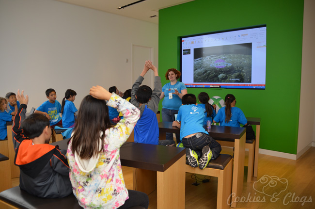 Microsoft Store tour feat. YouthSpark summer camps and discounts for grads #SmartHappensHere