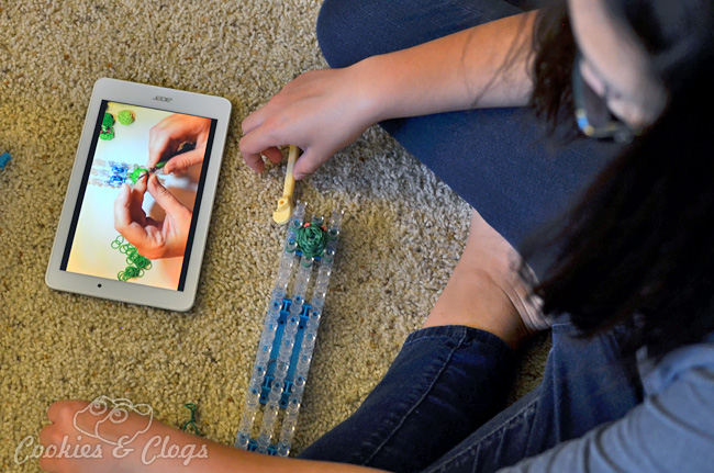 Rainbow Loom charms and bracelets video on Acer Iconia Tab 8 #IntelTablets