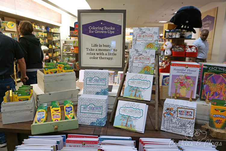 Travel | I went behind the scenes at Hallmark headquarters in Kansas City, MO and interviewed some of the creative staff. If you ever visit the area, take a free tour at the Hallmark Visitor Center nearby.