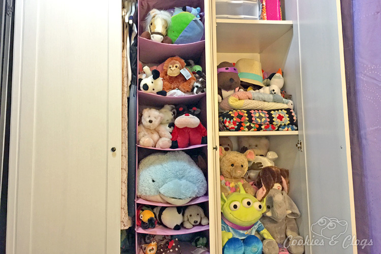 Family Organization Tips | Home | Frugal | Once in a while you need to go through things, organize them, and toss what you don’t need. This changes with kids and their loads and loads of toys! See how to declutter using Close5.