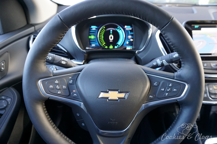 Cars | Car Reviews | The 2016 Chevy Volt has a new look but lacks updates that would significantly improve the driving experience of this plug-in hybrid and make it all-around better. See all the details in this 2016 Chevrolet Volt review.