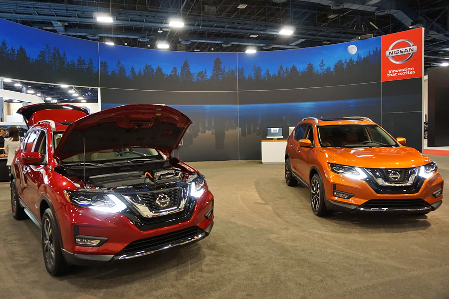 Cookies & Clogs | Cars | The 2017 Nissan Rogue and 2017 Nissan Rogue Hybrid were just announced in Miami, FL just before the 2016 Miami International Auto Show. Get your first look at this all-new CUV and check out the new features.