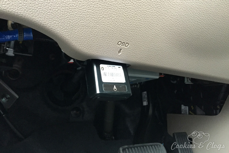 Cars | Automotive | Technology | hum by Verizon consists of a device that plugs into your OBD reader and a Bluetooth speaker. This turns your vehicle into a smart connected car instantly. Does it work? Find out here.