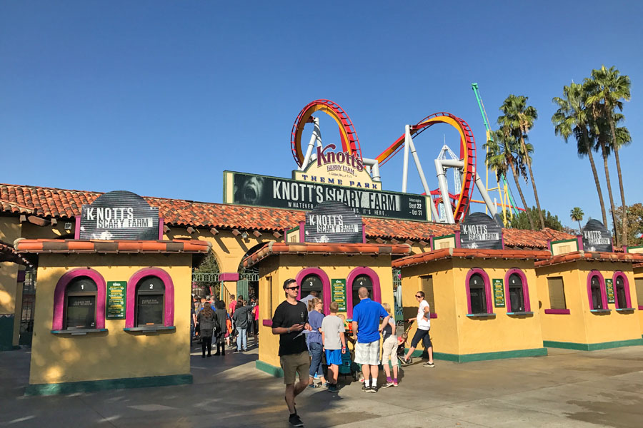 Cookies & Clogs | Travel | The next time you plan on going to Disneyland, you might want to pop by these places as you travel with kids. See where to stay, what to each, and things to do in Orange County, California. Knott's Berry Farm in Buena Park, CA