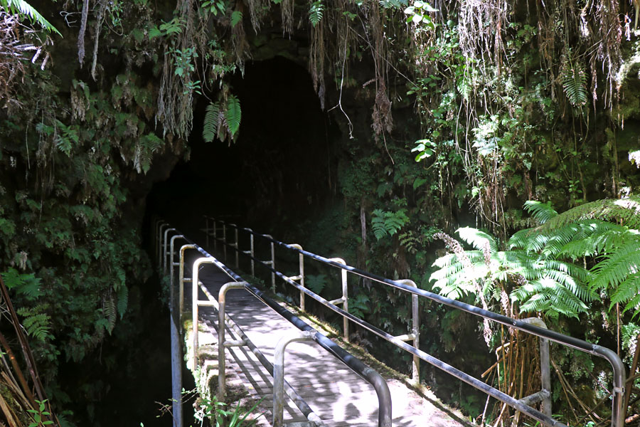 Things to do on the Big Island of Hawaii | Volcanoes National Park Thurston Lava Tube