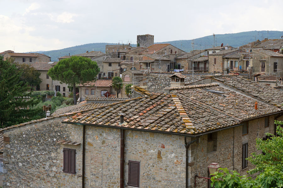 Family travel tips to visiting San Gimignano Italy Shopping, Tourist Info, Photos