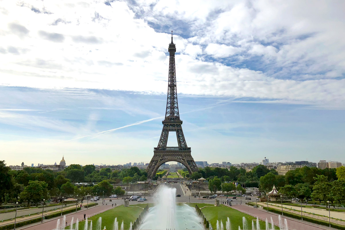 How to Visit & Go Up to the Top the Eiffel Tower in Paris, France