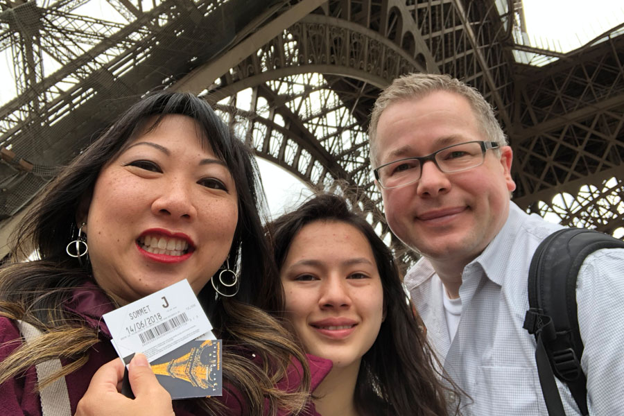 Paris Travel Guide: Top tips for how to visit the top of the Eiffel Tower in Paris France Buying tickets
