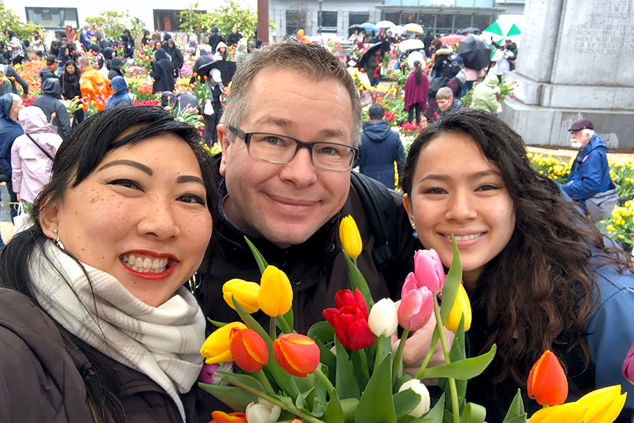 2020 Flower Bulb Day in San Francisco on March 7th! at Union Square in San Francisco on March 7. Photo from 2019 free tulips event family